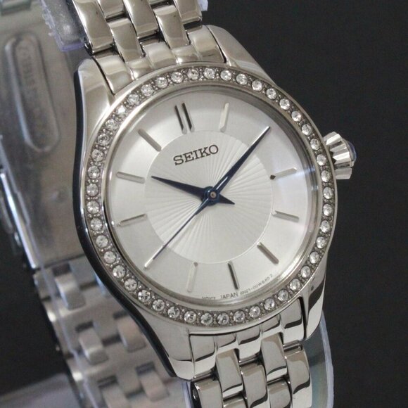 Ladies Seiko Essentials Crystal Studded Bezel Textured Dial 26mm - Picture 1 of 13